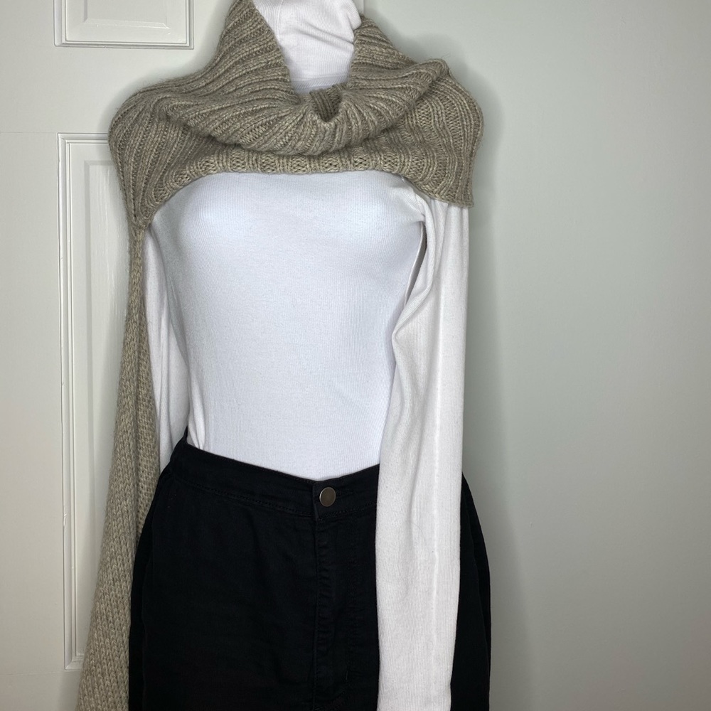 Grey State Sweater Cape